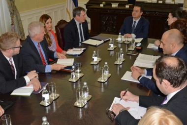 Trampov čovek u Beogradu: Rok za dogovor o Kosovu do kraja 2019. godine