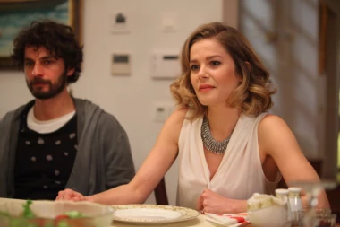 Žrtvovala je suze svoje sestre: Nova serija na Happy televiziji!