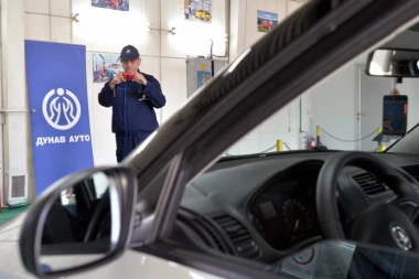 Drugog načina nema: Evo kako da vas prodavci polovnih automobila nikad ne prevare o kilometraži