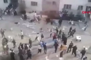 (VIDEO) Masovne tuče u Kazahstanu: 8 osoba poginulo, učestvovalo više od 300