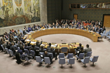 BURNO NA SEDNICI SAVETA BEZBEDNOSTI UN: Doneta rezolucija o Avganistanu, Kina i Rusija uzdržane od glasanja