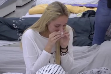 Marko šutnuo Lunu: Hladiš me! Blogerka doživela nervni slom!