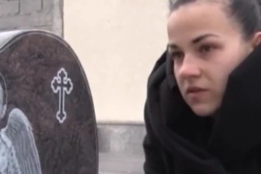 "Živim ZAROBLJENA U tom danu, moja PLAVOOKA devojčice"! Poruka majke male Nađe koja je preminula od morbila PARA I NAJTVRĐA SRCA!