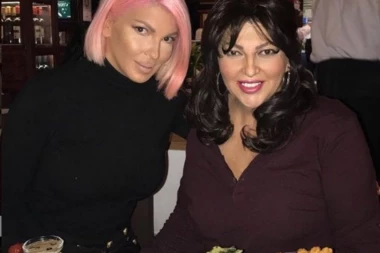 Sve za porodicu: Divna Karleuša se devedesetih borila sa nemaštinom!