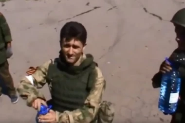 Deki snajperista dobio novo zanimanje: Sa fronta u Donbasu pravo pred Zaharovu