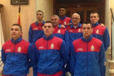 Bokserska reprezentacija Srbije otputovala na EP do 22 godine u Rusiji!