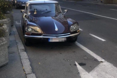 Na izborima statistička greška, ali na ulici BAHAĆENJE I NEODGOVORNOST! Živković parkirao "ajkulu" nasred Terazija