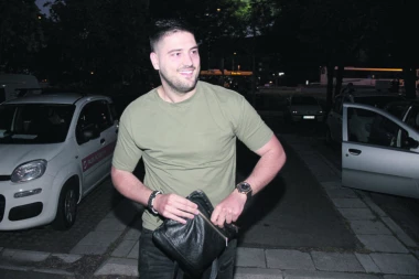 (FOTO) Ljuba Perućica hitno hospitalizovan!