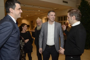 Je*e se Bošku za Srbe sa Kosova!