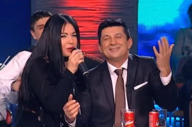 Procurila fotografija sa Zlatinog i Pejinog venčanja! Na HILJADE MARAKA je letelo na sve strane, a kumovali su im ONI! (FOTO)