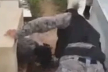 (VIDEO) Bizarno! Izvlačili ga živog iz groba