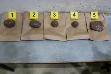 Zaplena heroina na Horgošu: U pežou sakrio nekoliko paketa droge!