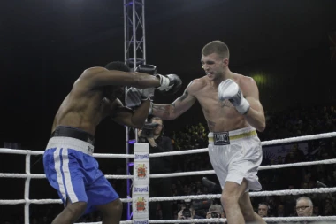 SEVAĆE PESNICE: Protiv Hrvata u Beogradu!