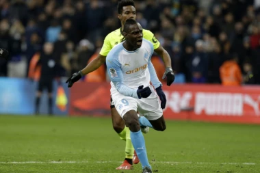 (VIDEO) Baloteli može i sa rolnom toalet papira!