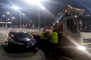 Komunalna oduzela auto divljem taksisti: Došao iz Apatina pa vozio pozajmljen taksi