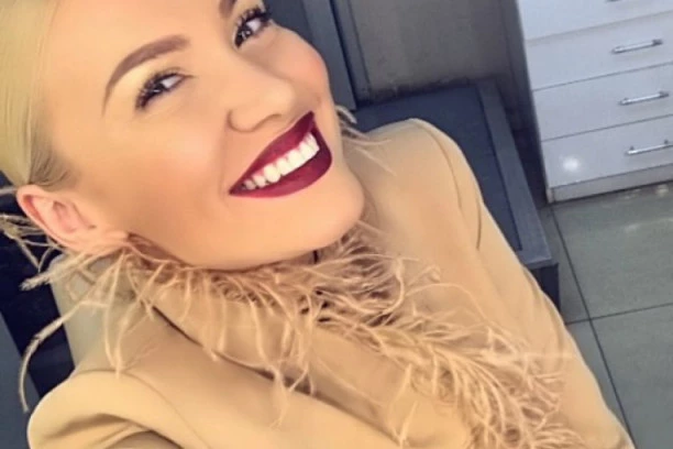 BILA JE SINONIM ZA PRIRODNU LEPOTU! Bojana Ristivojević se podvrgla estetskim operacijama i ŠOKIRALA JAVNOST!