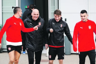 SRBIJA NIKOGA NEĆE DA MOLI: Ko ne igra dok je Krstajić NIKADA više i neće igrati za reprezentaciju