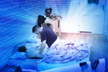 Zola imao pune ruke posla: Miljana skinula brus, a onda je on zajahao otpozadi!