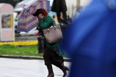 POVRATAK MRAZEVA, SERIJA SNAŽNIH CIKLONA: Sledeće nedelje pad površinskog pritiska, i NEVEROVATNA TEMPERATURA!