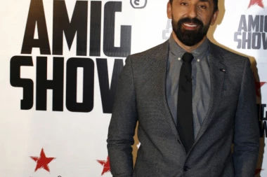 SPOJIO NESPOJIVU EKIPU! Amidžić će se pobrinuti da Senidah, Cobi, Milica Pavlović i Aca Lukas ovaj "Ami G Show" nikad ne zaborave!