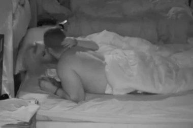 (VIDEO) Vatačina pod jorganom: Mladen i Nevena u akciji!