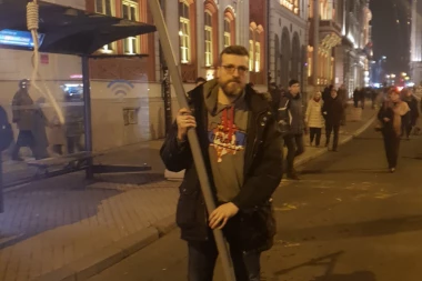 Nakon vešala Nogo bi sad da zatvara političke neistomišljenike