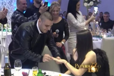 (VIDEO) Ti si moj anđeo čuvar, imam potrebu za tobom: Ovako je Darko Lazić zaprosio Marinu!
