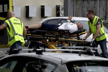 PUCNJAVA NA NOVOM ZELANDU: Dvoje ljudi poginulo, šest povređeno - FIFA izrazila saučešće
