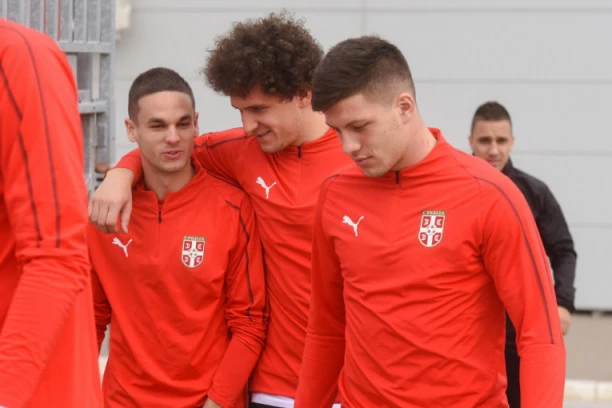 VICEŠAMPION BAŠ ZAGRIZAO! Reprezentativac Srbije blizu TRANSFERA karijere!