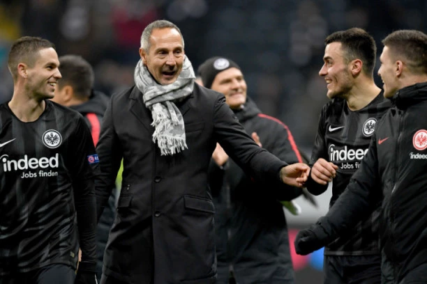 OVO SE NEĆE SVIDETI JOVIĆU I KOSTIĆU: Čovek koji je zaslužan za renesansu Ajntrahta NAPUŠTA KLUB!