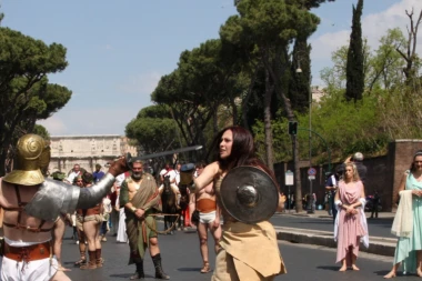 Dragana Moles, operska diva i borac: Nišlijka obučava gladijatore u Rimu!