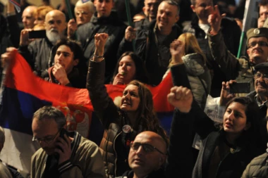 Čuveni ruski obaveštajac Ladigin nema dilemu: Protesti opozicije u Srbiji "proamerički obojeni"