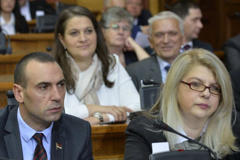 Marković: Opozicija treba da sedi u parlamentu, a ne da po hodnicima priča o hapšenju predsednika!