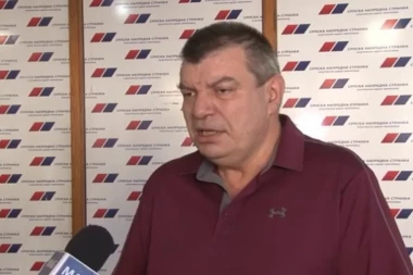 GRČIĆ: Opkoljavanje Predsedništva je pokušaj državnog udara