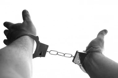 HAPŠENJE U SMEDEREVU: Uhapšena dvojica kriminalaca nakon primopredaje, EVO I ČEGA