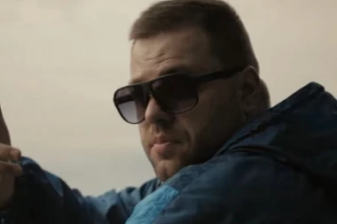 "Cobi, jesi ti radio traku?” Ovo je devojka koja izgovara čuvenu rečenicu!