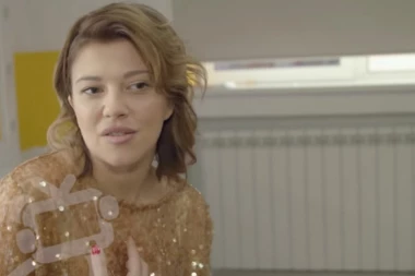 Kija tvrdi da je inteligentna, a onda pokazala i da je nepismena! Kockarova: Ja nisam "u nikakvom" ratu!