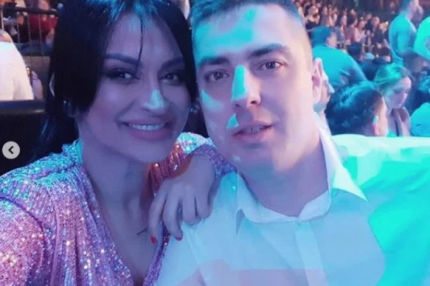 NAKON RASKIDA VERIDBE, OGLASILA SE ANDREANA: Pevačica otkrila sve o krahu ljubavi sa Markom!