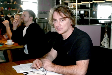 Željko Mitrović oduvao Boška: Dveri su veći brend od Ferarija, jer imaju više konja