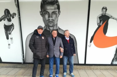 (FOTO) Ronaldo se slikao sa legendama jugoslovenskog fudbala!