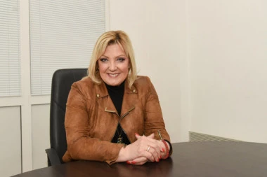 Počela sam da pevam sa 9 godina, sa 10 sam snimila album: Snežana Đurišić otkrila šta želi za 50-godišnjicu karijere!