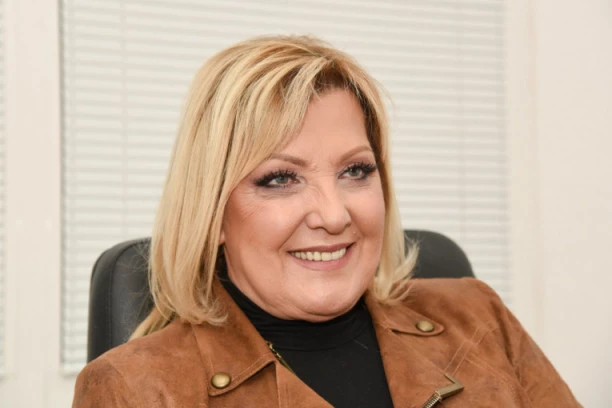 SNEŽANA ODUSTALA OD PRODAJE KUĆE: Samo JEDNA OSOBA je mogla da je ubedi da promeni ODLUKU!