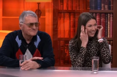 POKAZALA PRSTEN Milojko verio Milijanu: Evo za kada je zakazana svadba