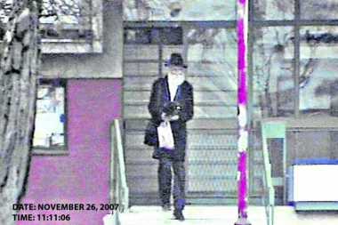 CIA snimila fotografije, srpske službe mesecima pratile lidera RS: Kako je hapšen Karadžić