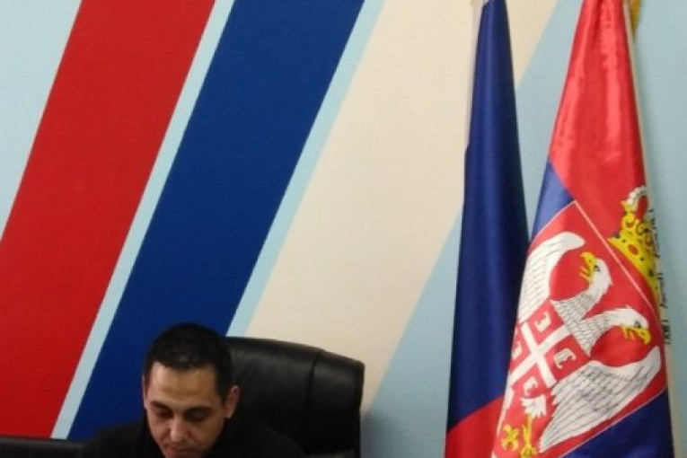 Predsednik MZ Dolovo o incidentu ispred pekare: Bilo je napeto, pokušao sam da smirim situaciju
