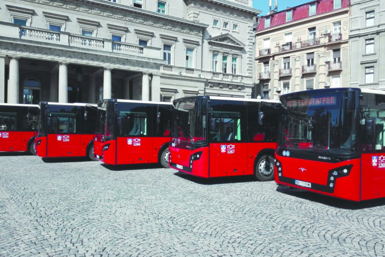 Vesić najavio kupovinu novih autobusa od "Ikarbusa"