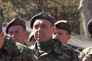 Vulin odslužio vojni rok i položio zakletvu