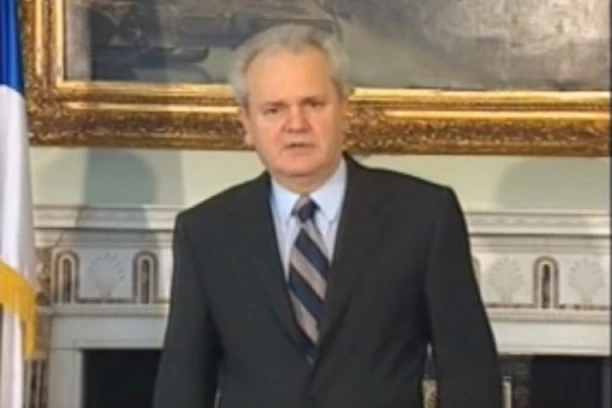 Isplivali tajni dokumenti: Uz viski, jastoge i šalu sa Alijom Izetbegovićam, Milošević je popustio