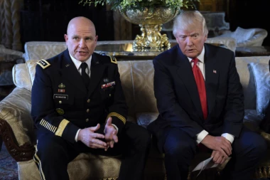 Klinton je mislio da će za pet dana pobediti Srbe: Trampov savetnik oduševljen otporom naše vojske agresiji NATO