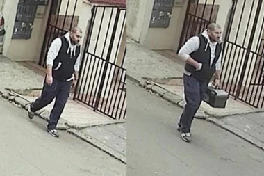 (FOTO) Vodoinstalater, al' zamalo! Ako vidite ovog majstora u komšiluku OBAVEZNO zovite policiju - OPASAN JE!